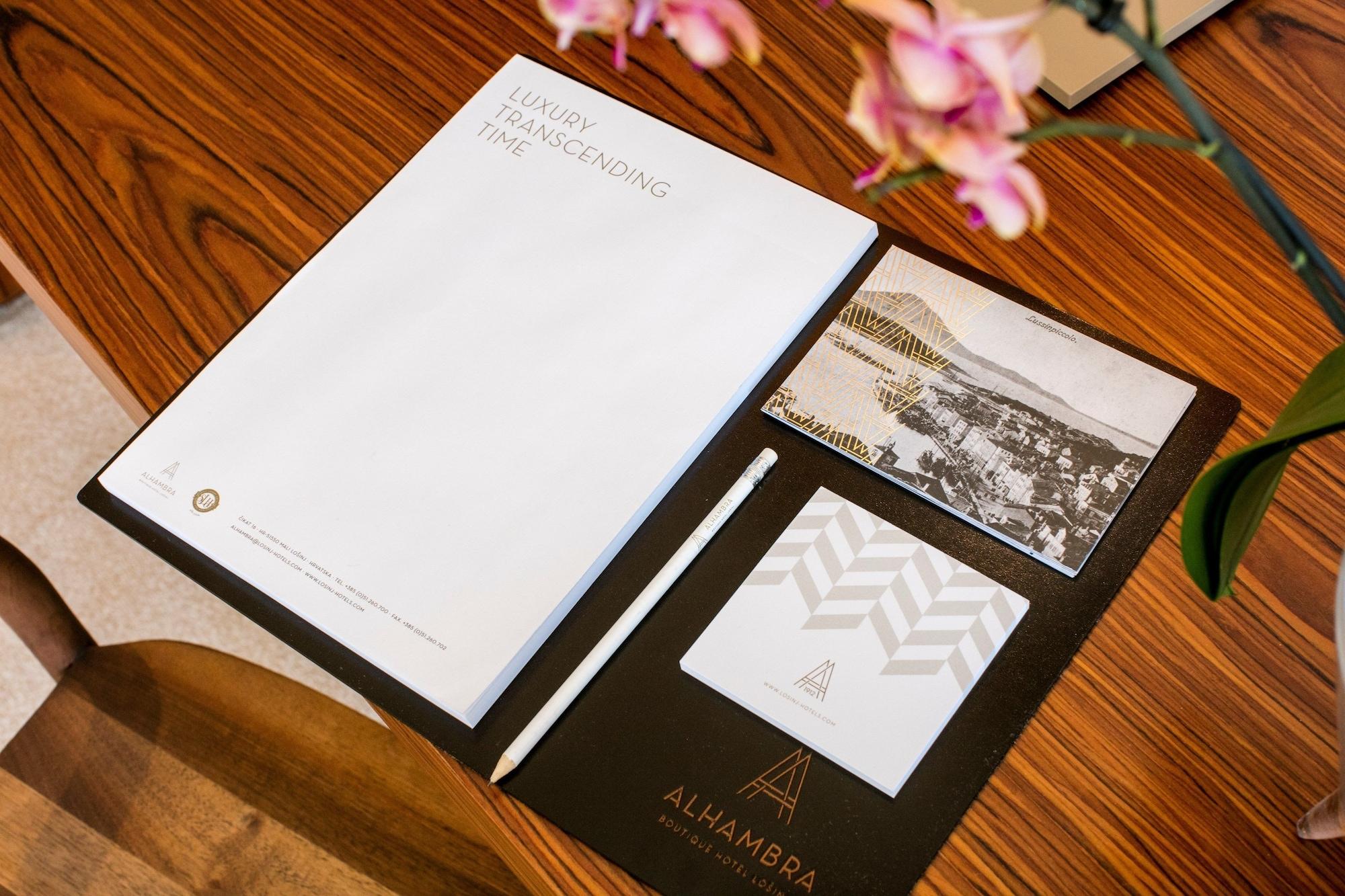 Boutique Hotel Alhambra Mali Lošinj Buitenkant foto