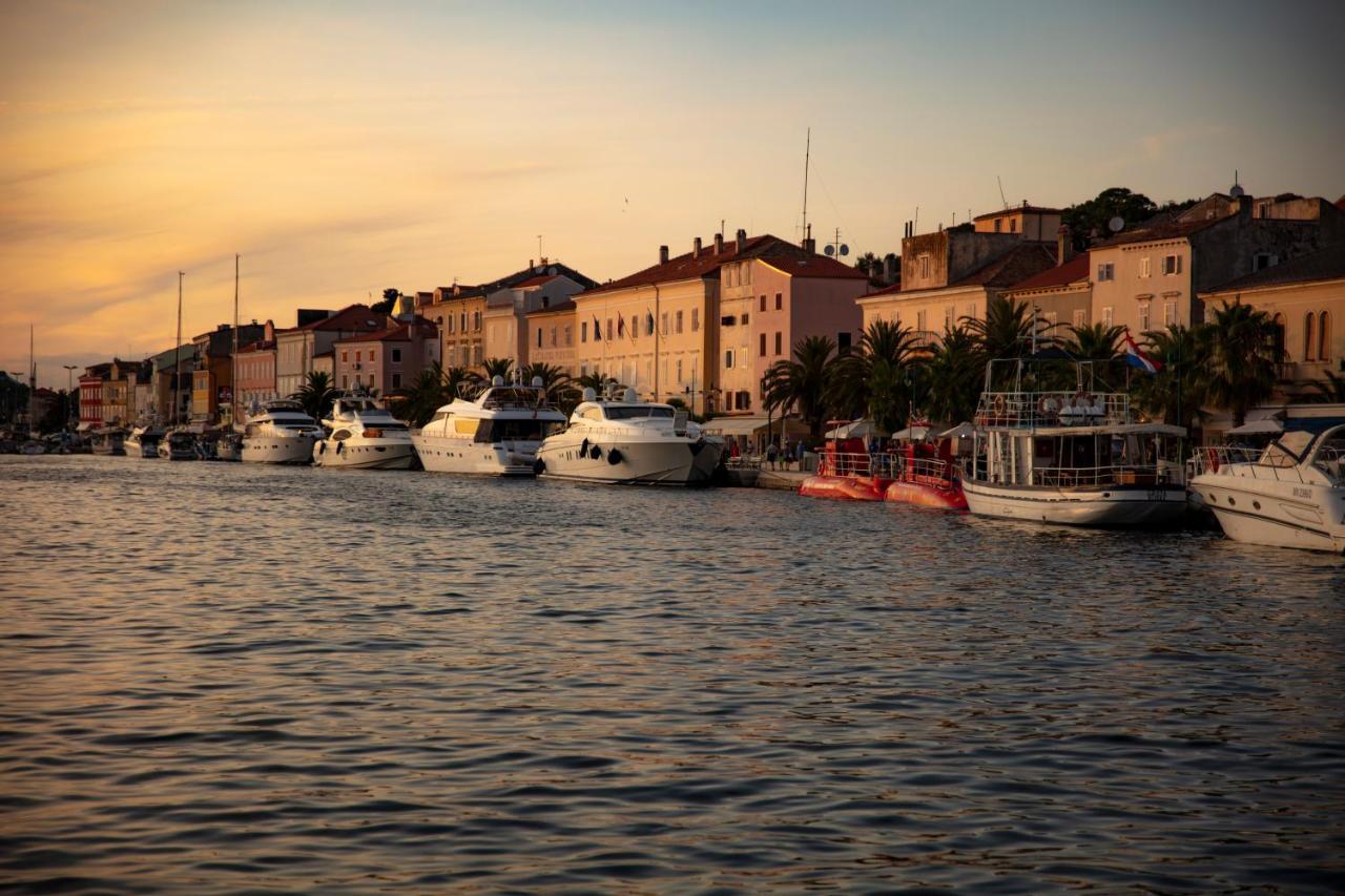 Boutique Hotel Alhambra Mali Lošinj Buitenkant foto